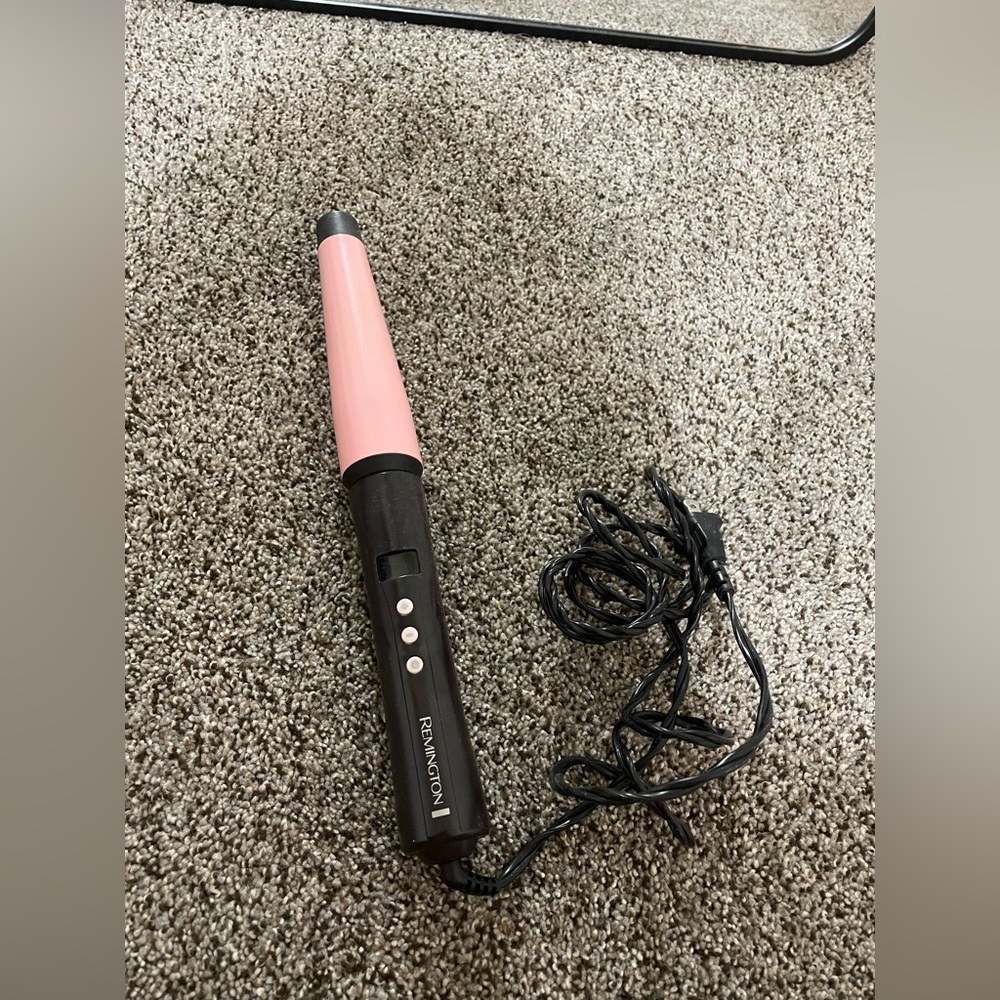 Remington 1-1.5in Pink Ceramic Curling Wand